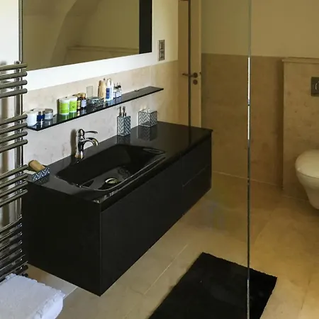 Sleeps 6 Pool Air Con Wifi *